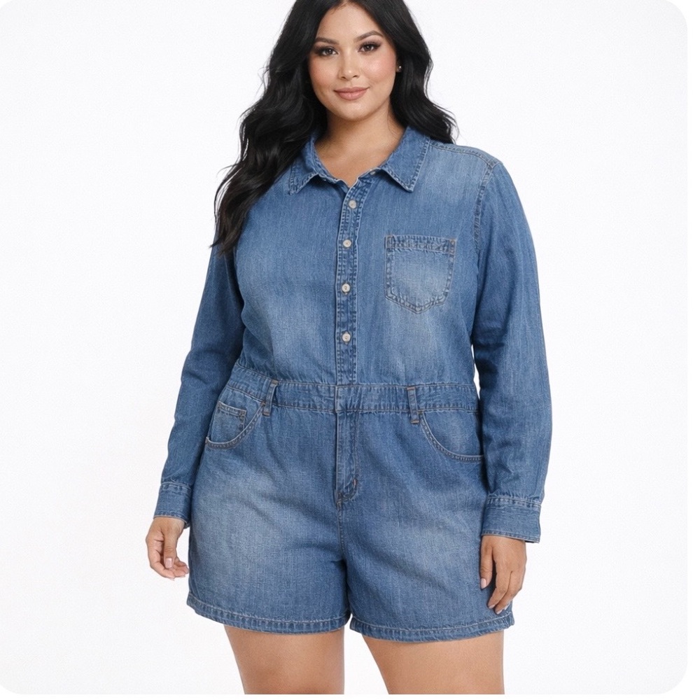 Universal Thread Women's Blue Denim Jumpsuit